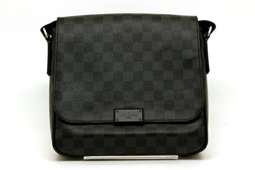 LOUIS VUITTON District Shoulder Bag Damier Graphite Black